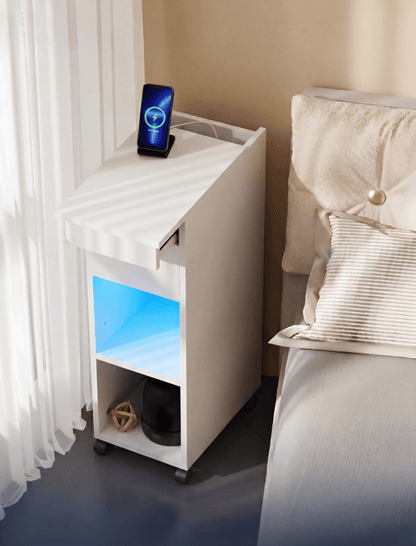 Nuit Forte™ Mesita de noche con compartimento secreto deslizante y ruedas — Móvil. Discreto. Seguro.